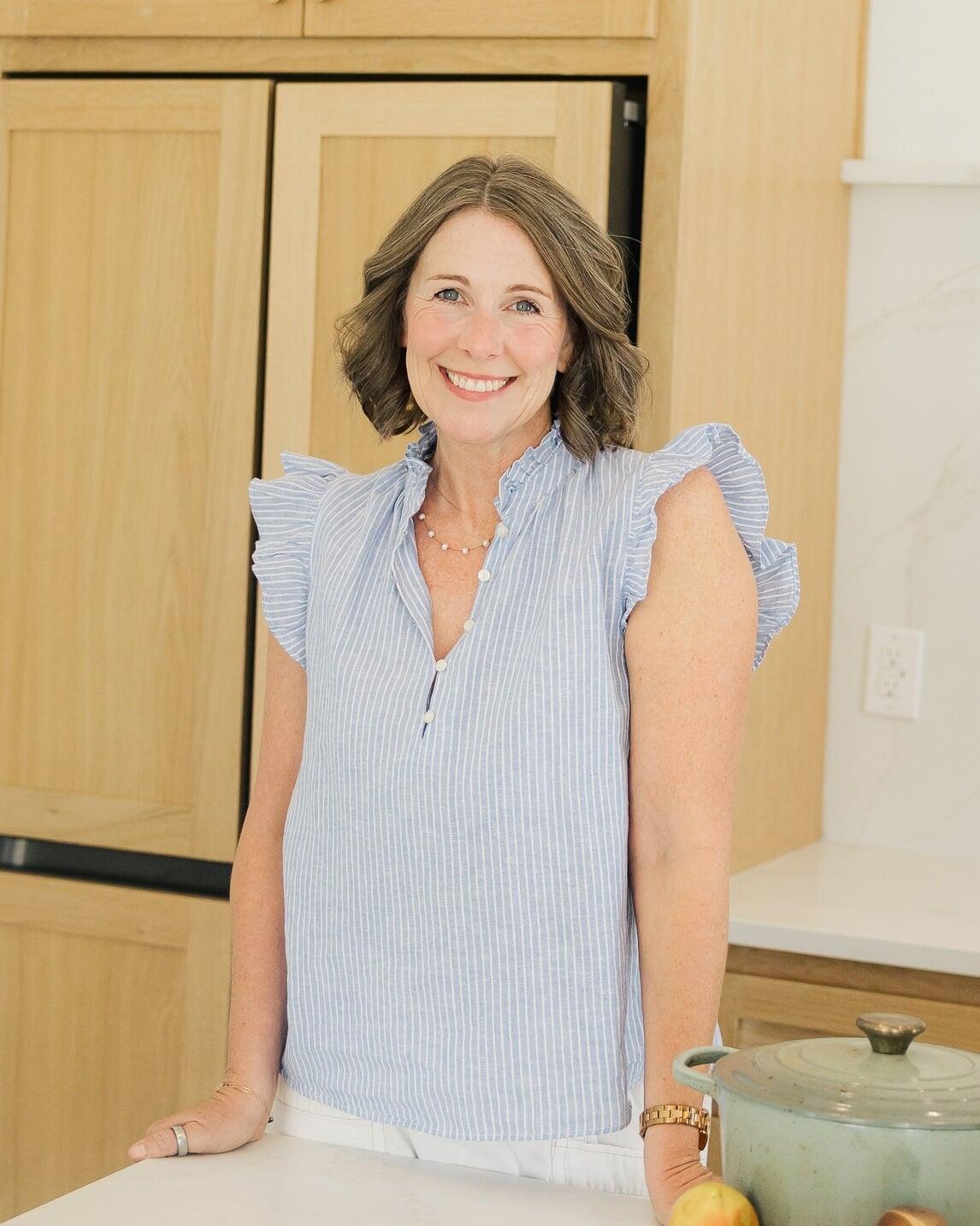 Pic of Lyndi in kitchen